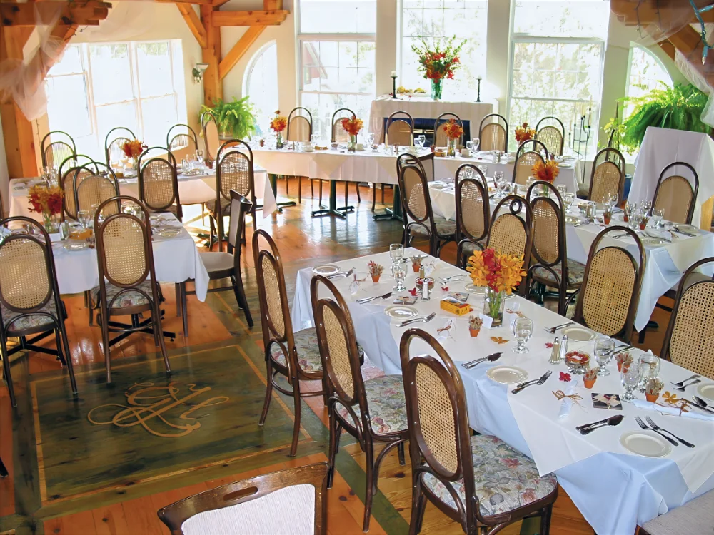 A photo of the Timber Room at the Georgian House Restaurant & Day Spa, now the Georgian House PRivate Club. Same great service, same great food, with a twist. Photo by Jeff Poissant, RGD.
